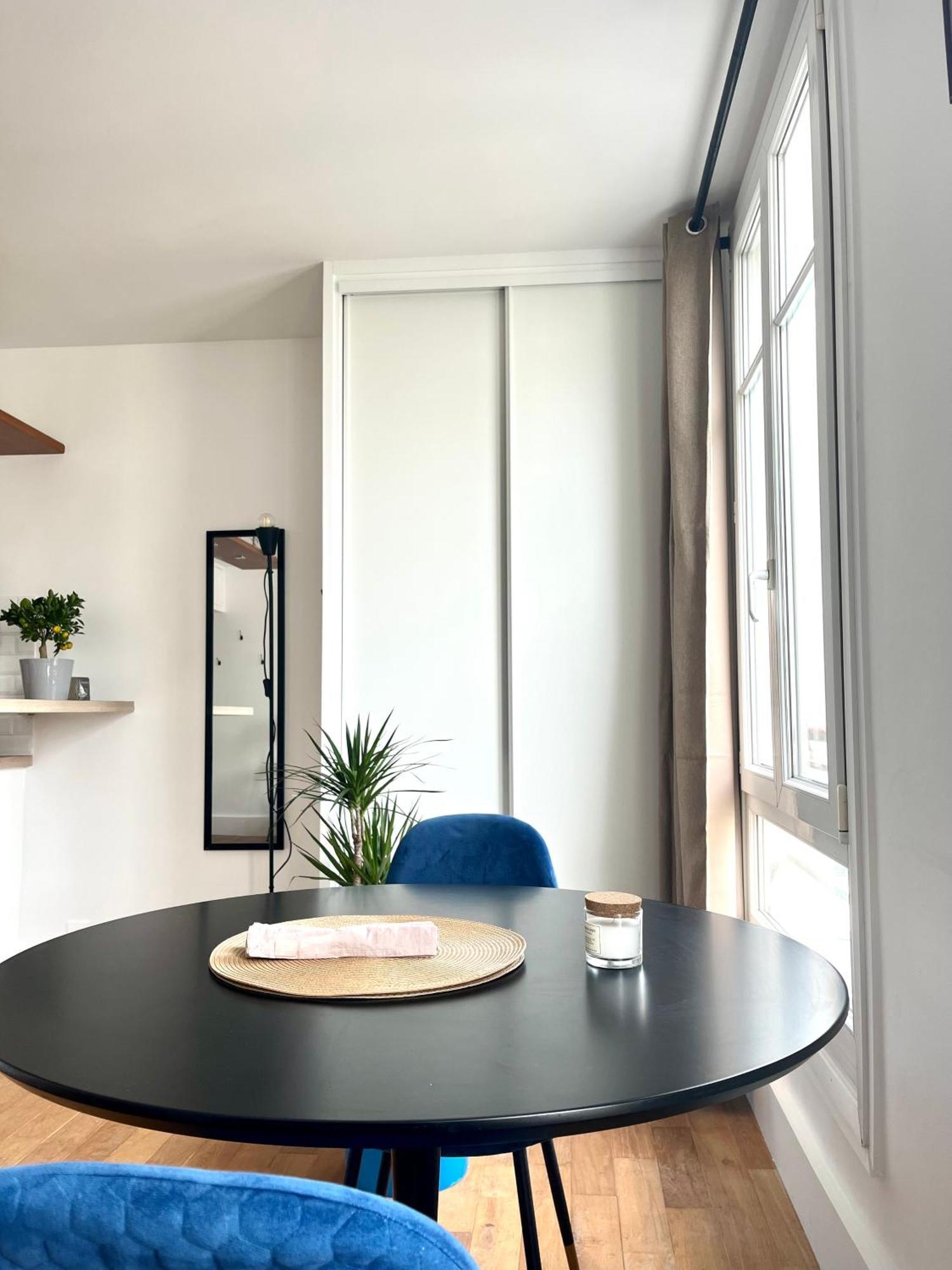 Eiffel Tower - Cosy Appartement Parijs